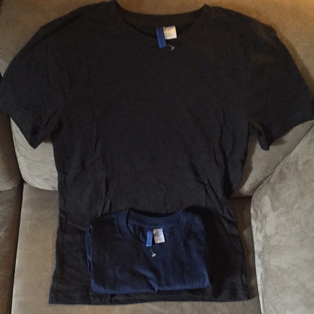 🆕-🪩men’s DIVIDED basic t-shirts (XS)